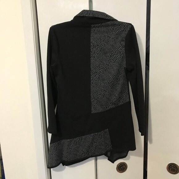 Amanda Collection Ladies Asymmetrical Black Jacket Size Small - Picture 2 of 2